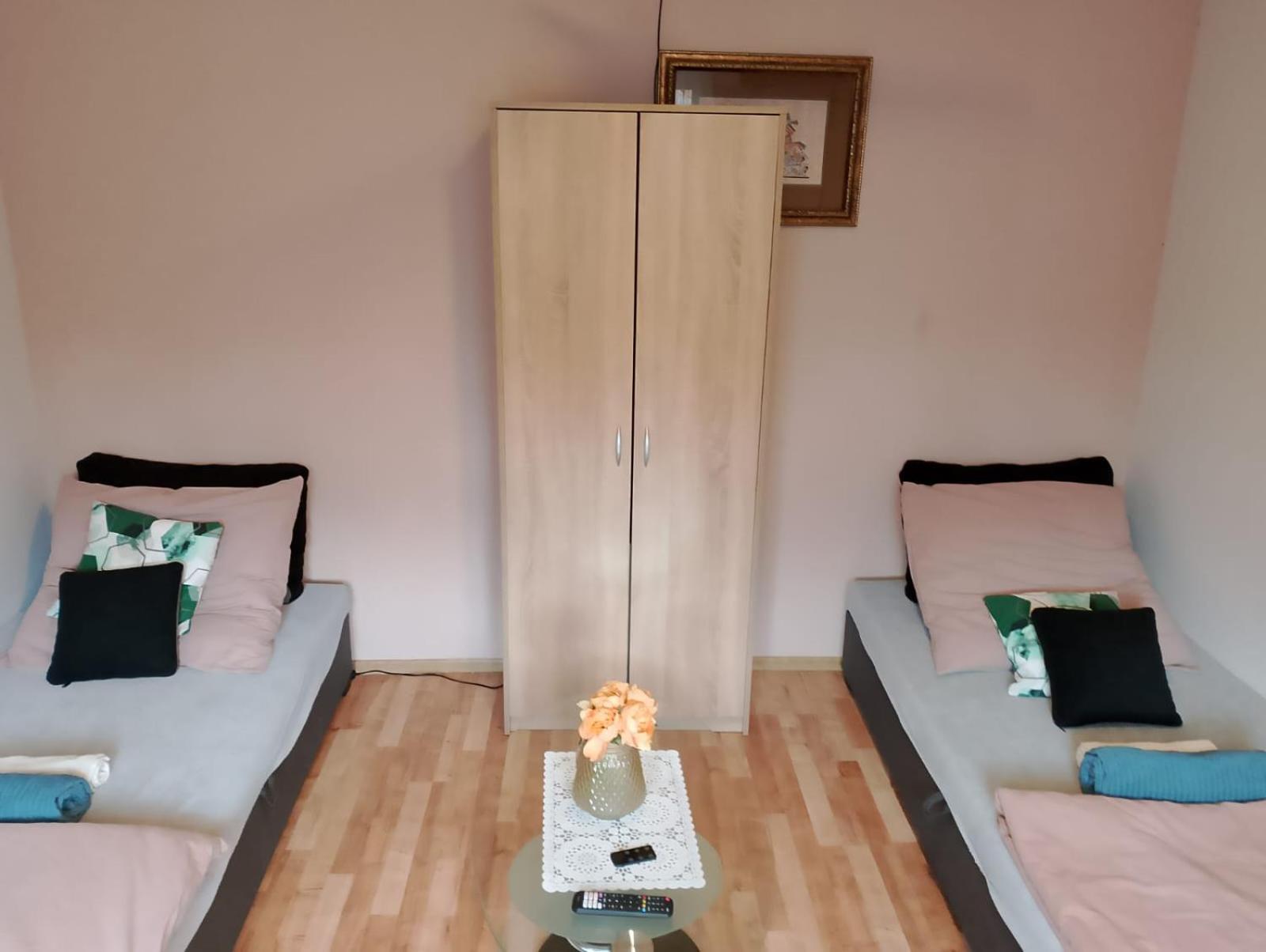 Apartament Rynek 30 Osieczna Exterior foto